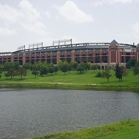 Family Friendly 2Bdrm-Walk To At&T/Cowboys Stadium Arlington Exterior foto