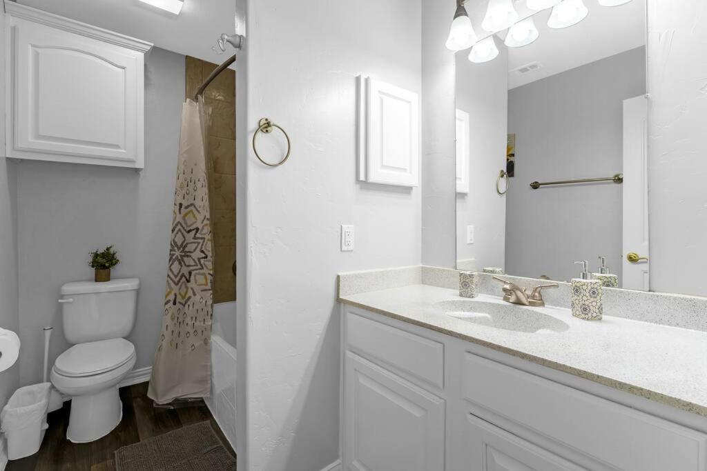 Family Friendly 2Bdrm-Walk To At&T/Cowboys Stadium Arlington Exterior foto