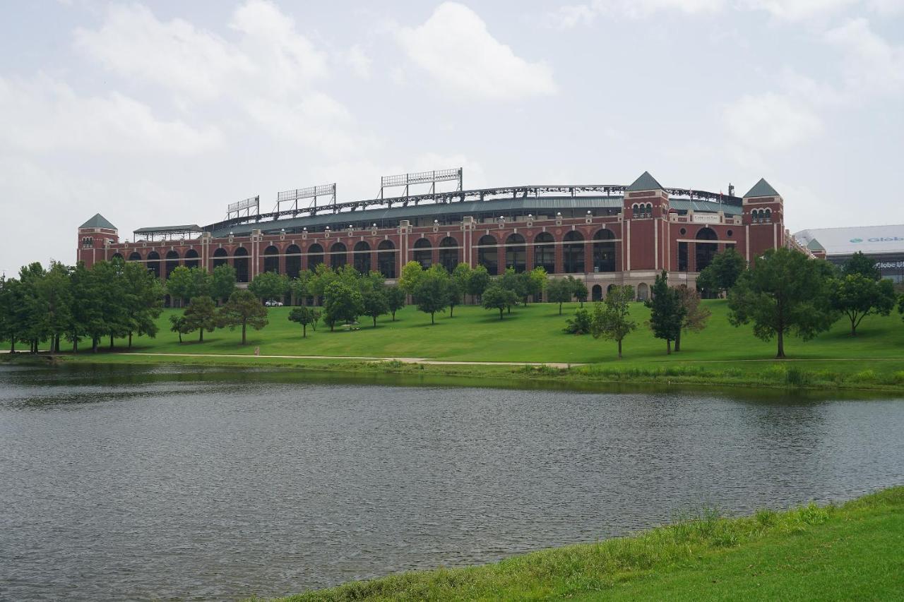 Family Friendly 2Bdrm-Walk To At&T/Cowboys Stadium Arlington Exterior foto